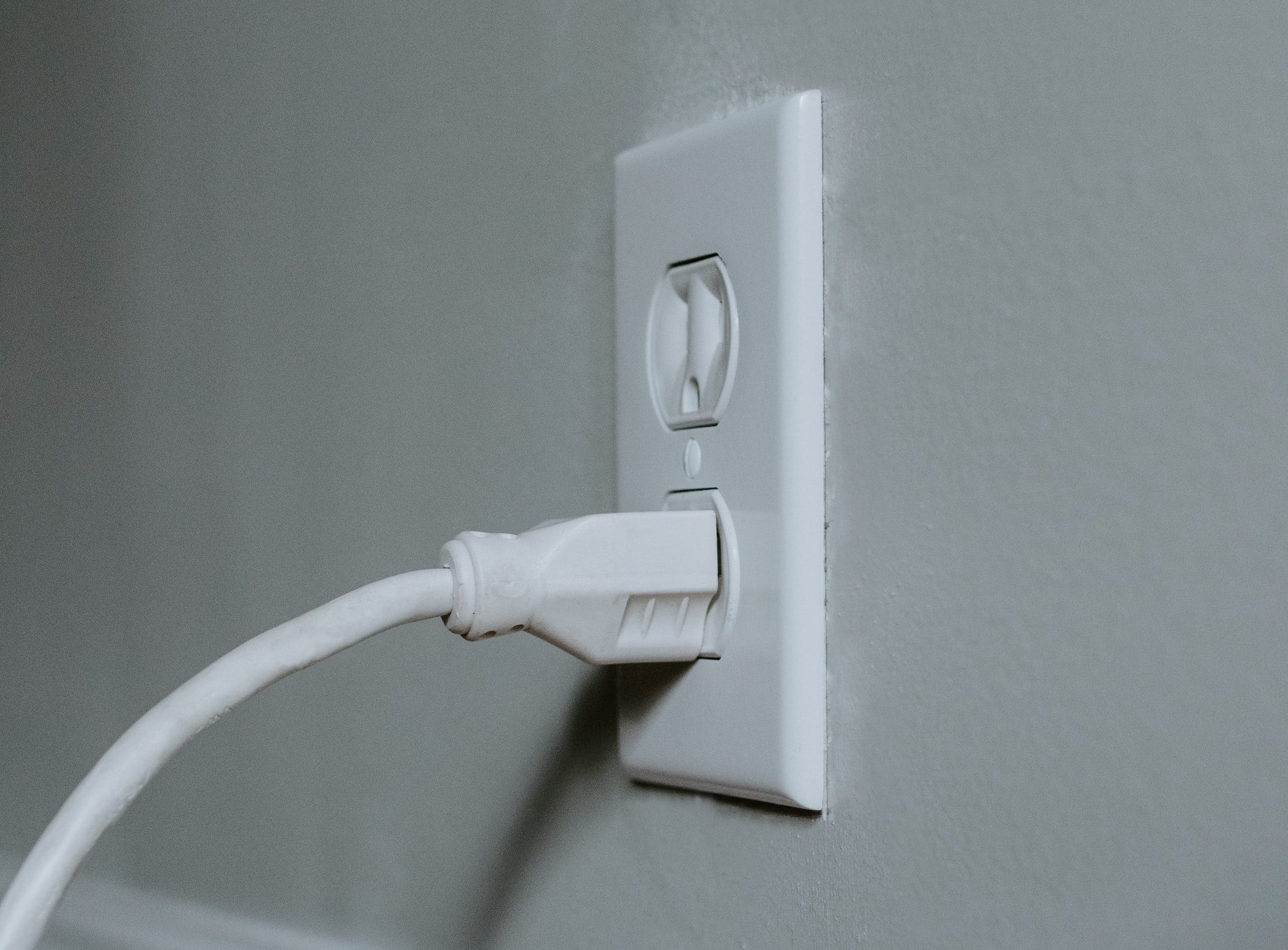 You are currently viewing How To Clean Your Office Light Switches And Outlet Covers