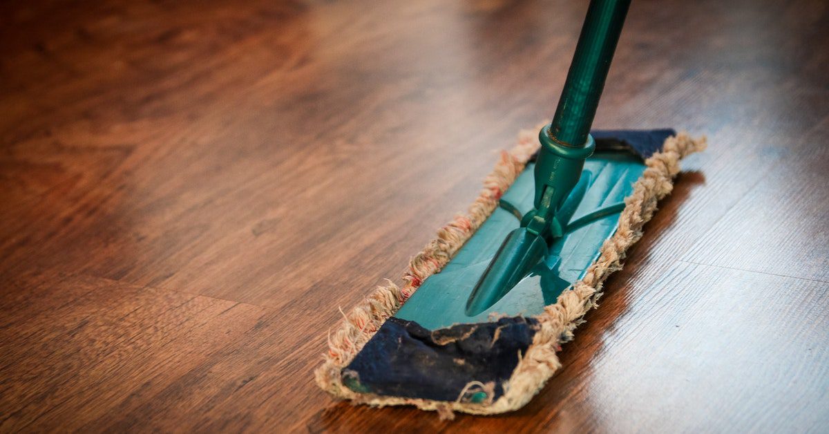 Read more about the article Efficient Work Area Cleaning: Tips
