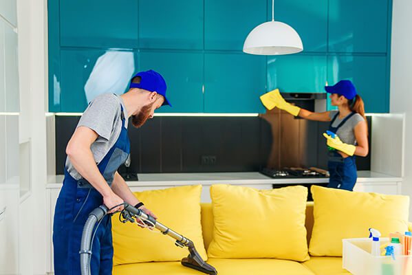 Read more about the article Sparkle and Shine: Professional Cleaning